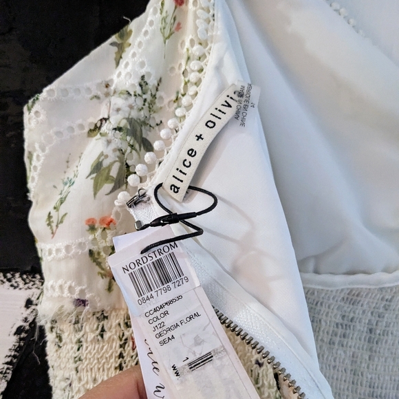 Alice + Olivia Hartford mini dress - Picture 9 of 12